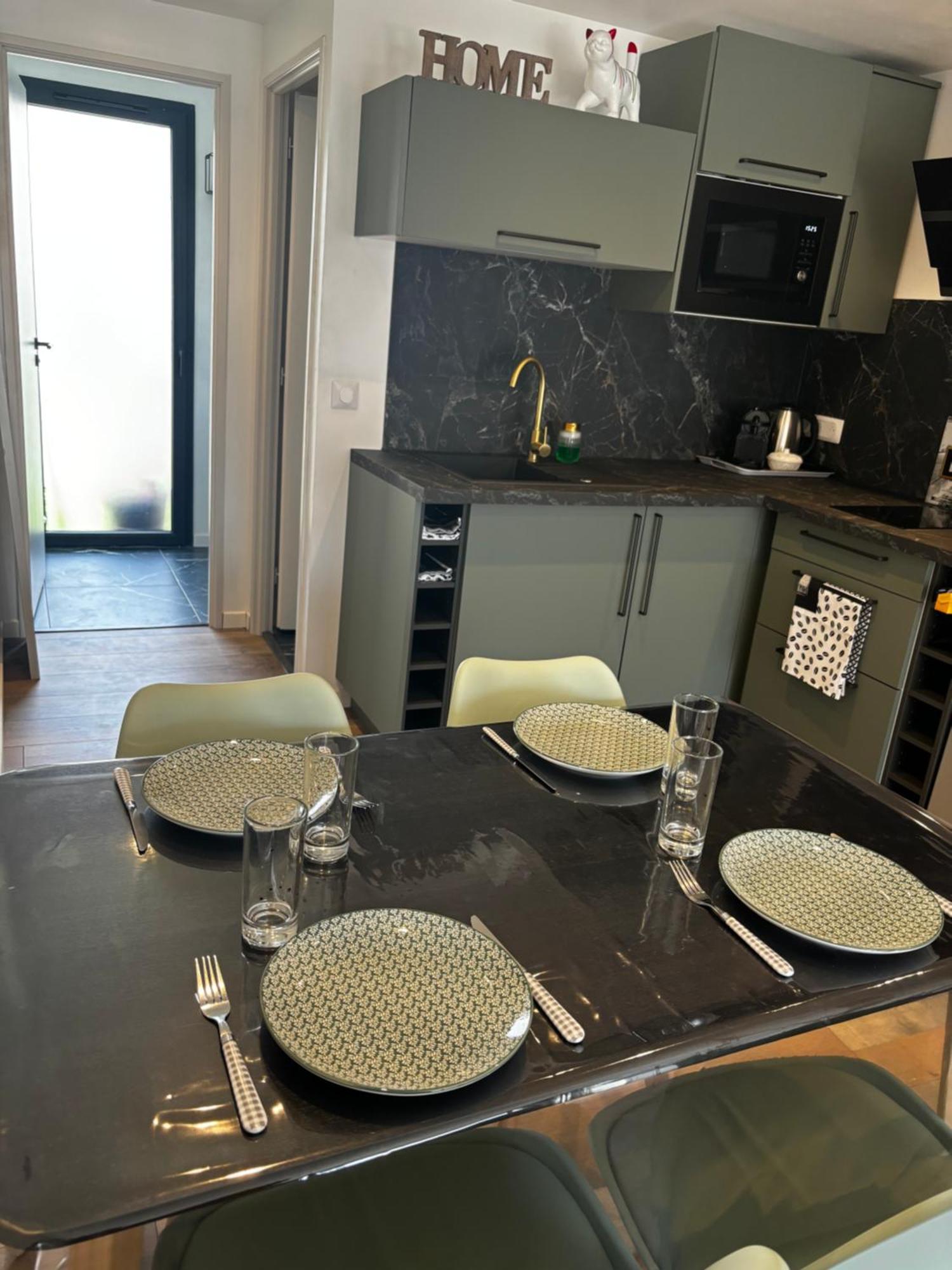 Logement Du Sud Avec Jacuzzi Соммьер Экстерьер фото
