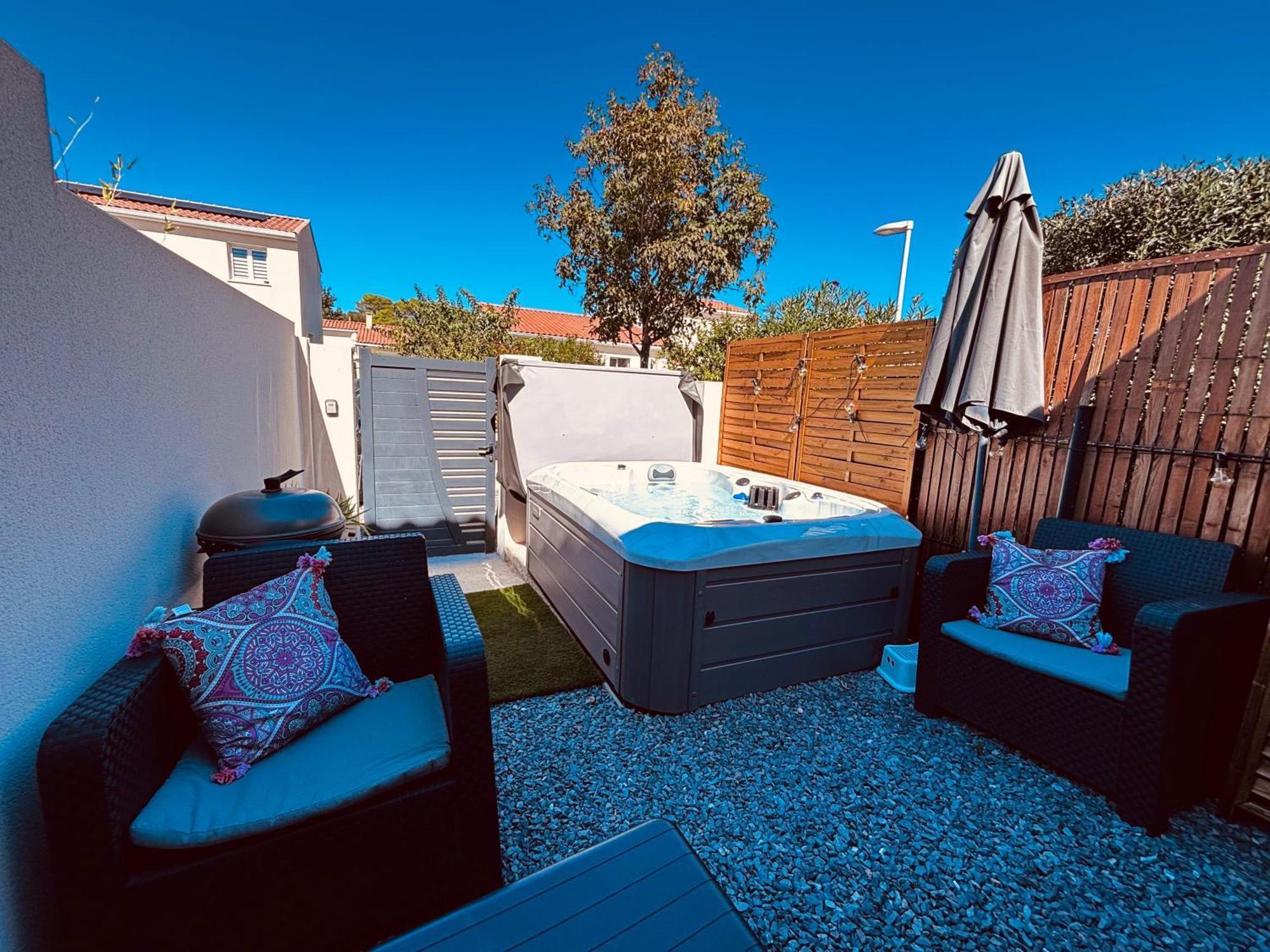 Logement Du Sud Avec Jacuzzi Соммьер Экстерьер фото